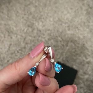 10k white gold earrings